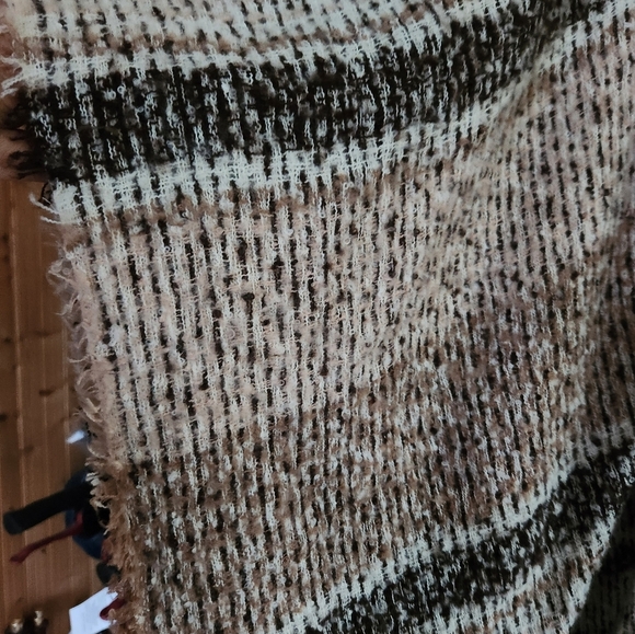 Womens Vince camuto poncho - Picture 6 of 9